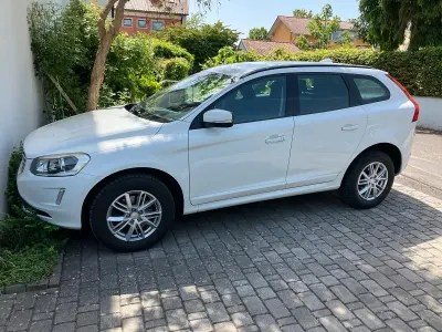 Gebraucht Volvo XC60 181 PS (133 kW) 2011 Weiß SUV