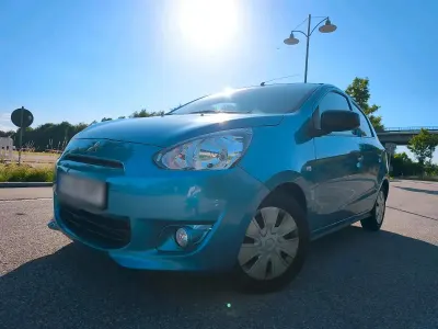 Gebraucht Mitsubishi Space Star 70 PS (51 kW) 2014 Blau Van / Kleinbus