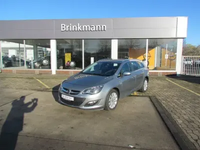 Gebraucht Opel Astra Innovation 140 PS (102 kW) 2013 Silber Kombi