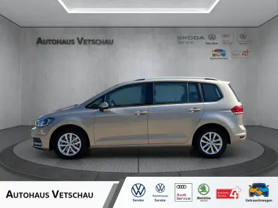 Gebraucht VW Touran Comfortline 150 PS (110 kW) 2019 Beige Van / Kleinbus