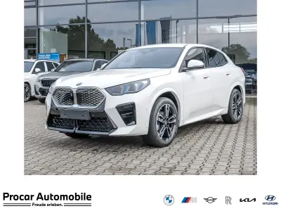 Neu BMW iX2 M Sport 150 kW (204 PS) 2026 Weiß SUV