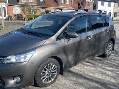 Gebraucht 2018 Toyota Sportsvan Van / Kleinbus | 5.500 €