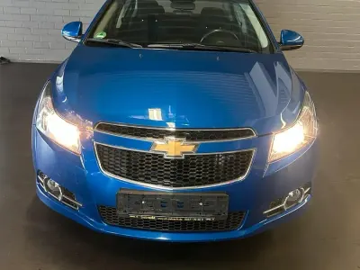 Używany Chevrolet Cruze 141 KM (103 kW) 2011 Niebieski Sedan/Limuzyna