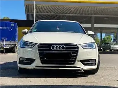 Gebraucht Audi A3 S-Line 125 PS (91 kW) 2014 Weiß Limousine