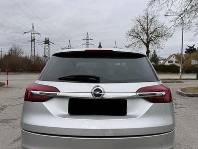 Usata Opel Insignia 200 CV (147 kW) 2014 Argento Station wagon