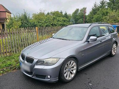 Gebraucht BMW 330 197 PS (144 kW) 2008 Grau Kombi