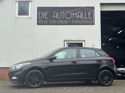 Schwarz Gebraucht 2017 Hyundai i20 Limousine | 7.557 € (Fairer Preis)