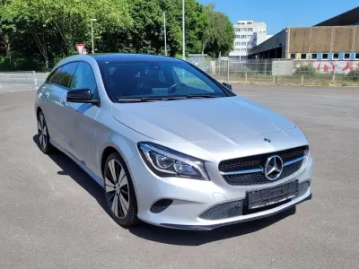 Gebraucht Mercedes CLA220 Shooting Brake 177 PS (130 kW) 2017 Silber Kombi