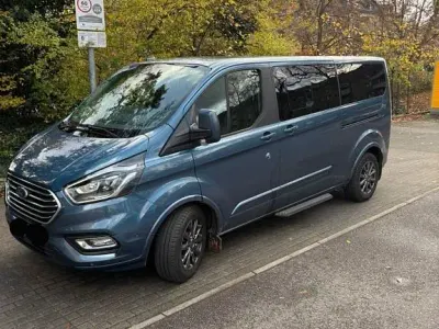 Usata Ford Tourneo Titanium X 185 CV (136 kW) 2021 Blu Monovolume