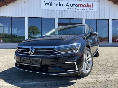 Gebraucht VW Passat GTE 218 PS (160 kW) 2022 Deep black perleffekt Kombi