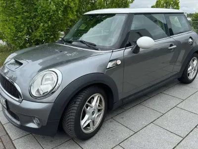 Używany Mini Cooper S 174 KM (127 kW) 2007 Szary Hatchback