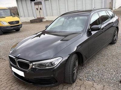 Gebraucht BMW 520 Sport Line 190 PS (139 kW) 2019 Grau Kombi