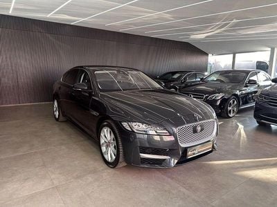 Gebraucht Jaguar XF R-Sport 300 PS (220 kW) 2019 Grau Limousine