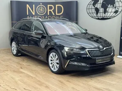 Gebraucht Skoda Superb Style 218 PS (160 kW) 2023 Schwarz Kombi