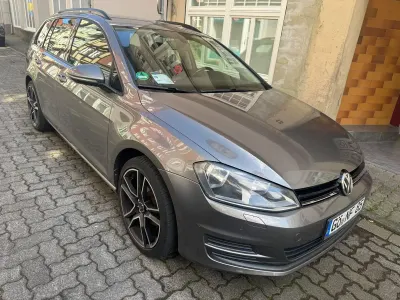 Gebraucht VW Golf VII Comfortline 105 PS (77 kW) 2014 Grau Kombi