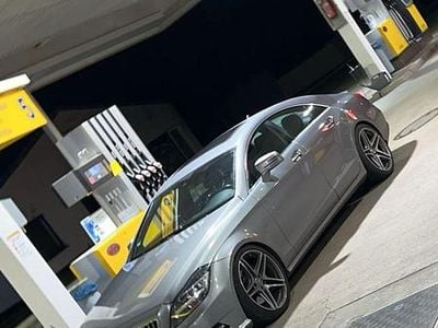 Grau Gebraucht 2011 Mercedes CLS350 AMG Coupé | 14.800 € (Fairer Preis)