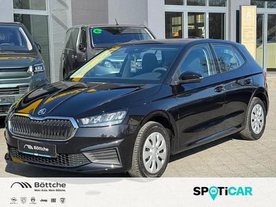 Gebraucht Skoda Fabia Active 80 PS (58 kW) 2022 Schwarzmagic perleffekt Kleinwagen