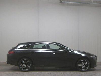 Usata Mercedes CLA200 Shooting Brake Progressive 150 CV (110 kW) 2021 Nero Station wagon