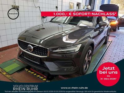 Gebraucht Volvo V60 CC Plus 197 PS (144 kW) 2024 Grau platinum grey / metallic Kombi