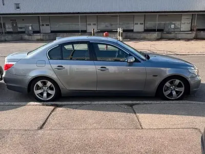 Gebraucht BMW 525 218 PS (160 kW) 2006 Silber Limousine