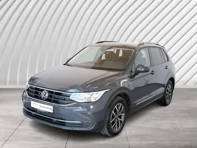 Gebraucht VW Tiguan Life 150 PS (110 kW) 2023 Grau SUV