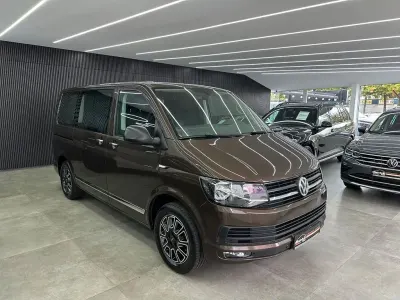 Gebraucht VW T6 Trendline 150 PS (110 kW) 2017 Chestnut brown Van