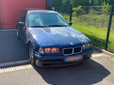 Gebraucht BMW 320 Performance 150 PS (110 kW) 1995 Blau Kombi