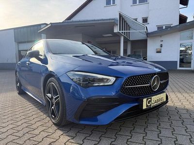 Blau Gebraucht 2023 Mercedes CLA200 AMG Limousine | 34.990 € (Etwas zu teuer)