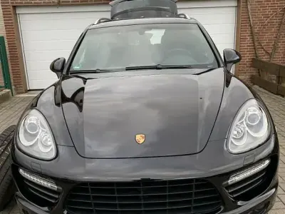 Gebraucht Porsche Cayenne Turbo 500 PS (367 kW) 2011 Schwarz SUV