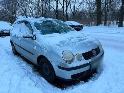 Gebraucht VW Polo 40 PS (29 kW) 2002 Silber Kleinwagen