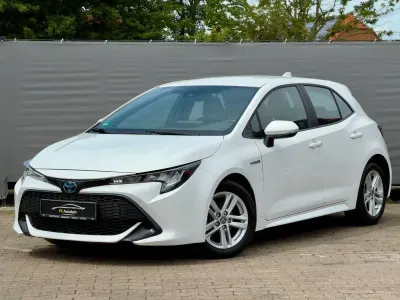Gebraucht Toyota Corolla Hybrid Comfort 122 PS (89 kW) 2022 Weiß Limousine