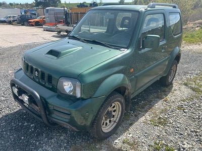 Second-hand Suzuki Jimny 86 CP (63 kW) 2010 Verde SUV