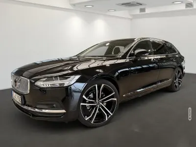 Gebraucht Volvo V90 Ultimate 197 PS (144 kW) 2024 Schwarz metallic Kombi