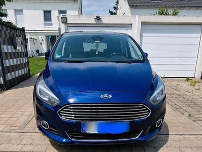 Gebraucht Ford S-MAX Titanium 180 PS (132 kW) 2017 Blau Van / Kleinbus