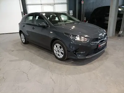 Gebraucht Kia Ceed Vision 136 PS (100 kW) 2023 Grau Kleinwagen