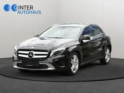 Gebraucht Mercedes GLA180 Urban 122 PS (89 kW) 2016 Schwarz SUV