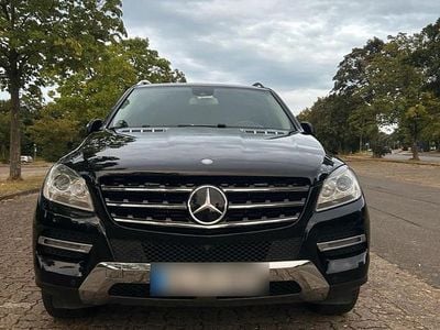 Gebraucht Mercedes ML350 258 PS (189 kW) 2014 Schwarz SUV
