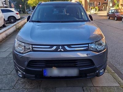 Gebraucht Mitsubishi Outlander 150 PS (110 kW) 2012 Grau SUV