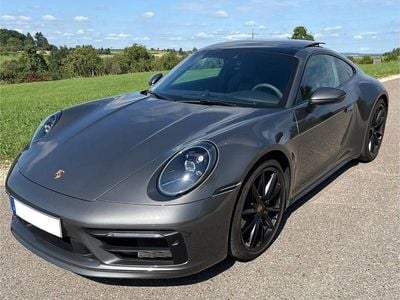 Porsche 911 Carrera