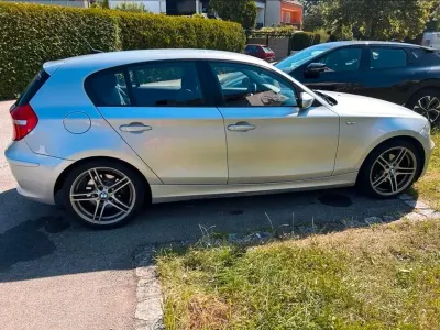 Gebraucht BMW 120 Performance 177 PS (130 kW) 2009 Grau Kleinwagen