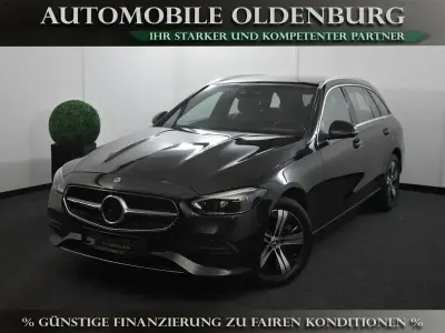 Gebraucht Mercedes C300 Avantgarde 265 PS (194 kW) 2022 Schwarz Kombi