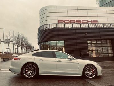 Porsche Panamera Turbo