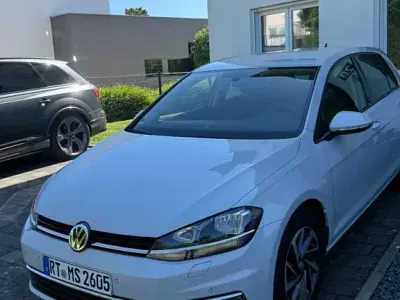Gebraucht VW Golf VII Sound 110 PS (80 kW) 2017 Weiß Limousine