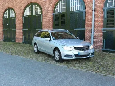 Gebraucht Mercedes C180 Elegance 156 PS (114 kW) 2012 Silber Kombi