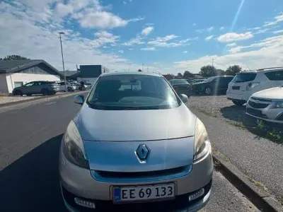 Gebraucht Renault Grand Scénic III Expression 110 PS (80 kW) 2012 Grau Van / Kleinbus