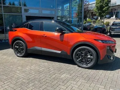 Neu Subaru Uncharted Platinum 252 kW (343 PS) 2026 Orange SUV