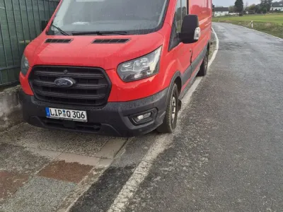 Gebraucht Ford Transit 107 PS (78 kW) 2020 Rot Van
