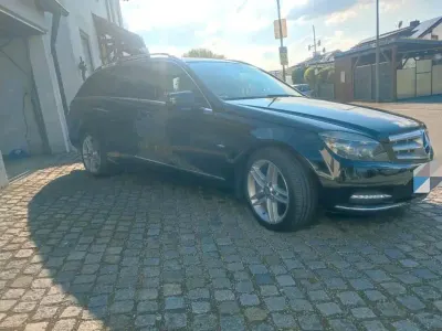 Gebraucht Mercedes C350 231 PS (169 kW) 2010 Schwarz Kombi