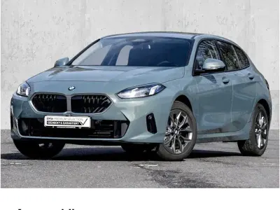 Usata BMW 120 Shadowline 170 CV (125 kW) 2025 Verde Utilitaria