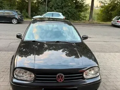 Gebraucht VW Golf IV 102 PS (75 kW) 2000 Schwarz Kleinwagen